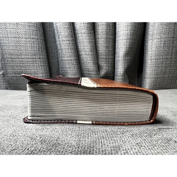 Zondervan Compact Thinline NIV Study Bible Bonded Leather Striped 2006 - Picture 9 of 11